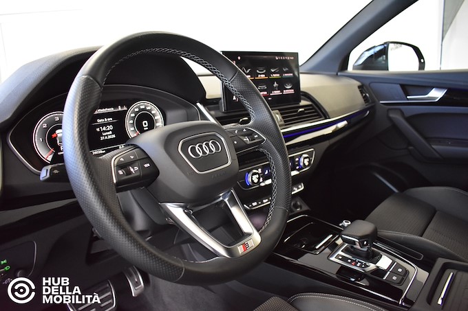 AUDI Q5 SPB 40 TDI quattro S tronic Identity Black